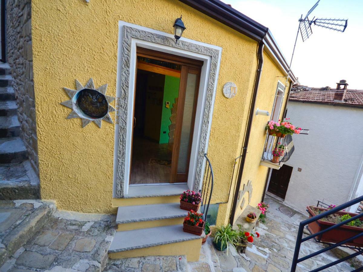 B&B L'Arabatana Пиетрапертоза Екстериор снимка