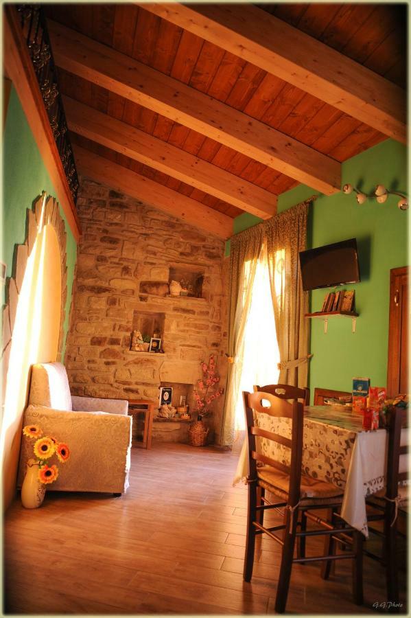 B&B L'Arabatana Пиетрапертоза Екстериор снимка